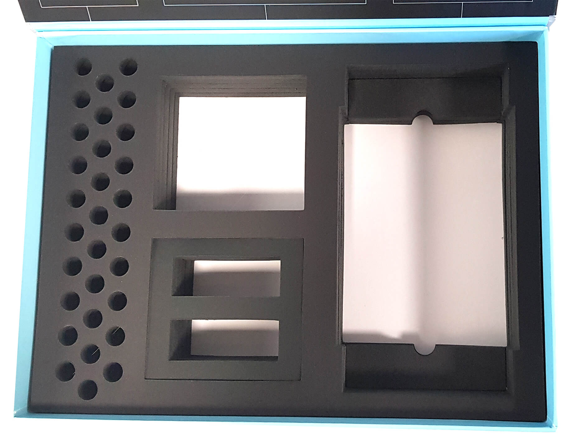 קופסא מעוצבת קשיחה עם סגירה מגנטית